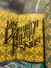 Load image into Gallery viewer, interior view of Un Vampiro de Mil Años